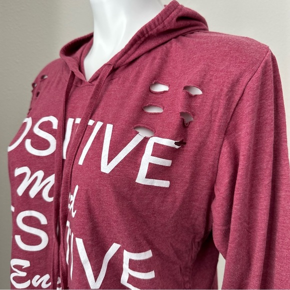 On Fire Women’s Graphic Hoodie Size 1X - Picture 12 of 14